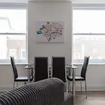 Haverstock Hill 2/Apartment