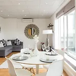 Urban Chic - Baker Street