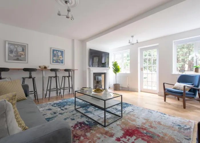 Trendy Tufnell Park Townhouse