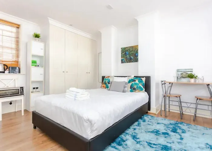 Lovely London Studio Apartment Near Trendy Shoreditch
