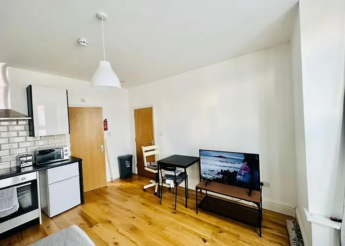 Se4, Self Contained Studio Flat.