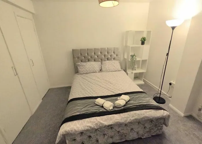 Crystal Palace Apartments