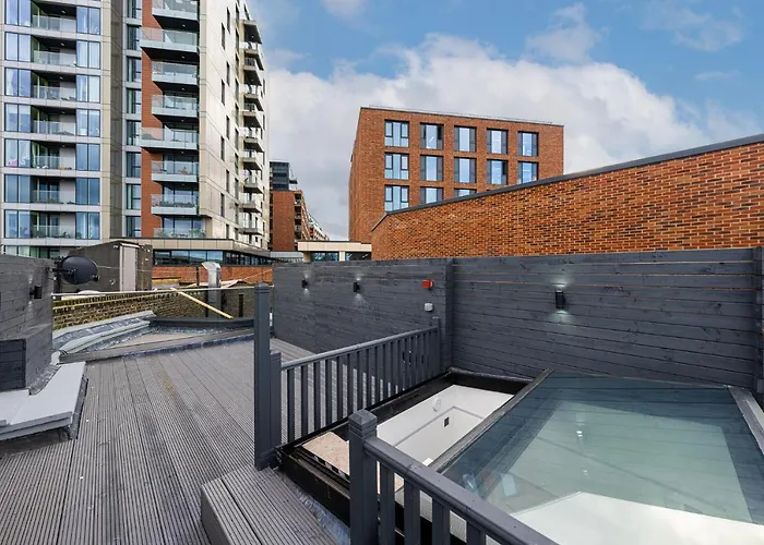 Brand New London Luxury House - Sleeps 8