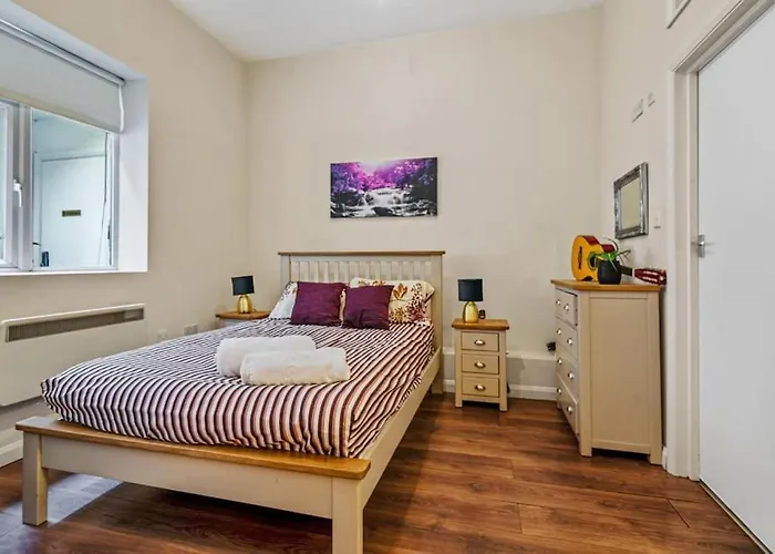 Two Bedroom With Patio Close To Hyde Park Ed4