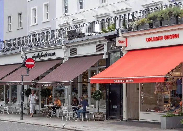 Spectacular Flat Located In Prime Notting Hill