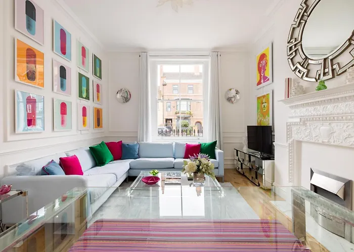 Cosy And Stylish Chelsea 2 Bedroom Flat