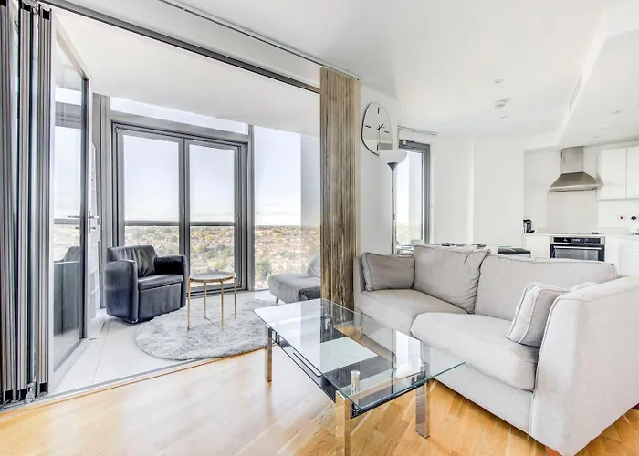 Guestready - Modern Charm Near City Centre