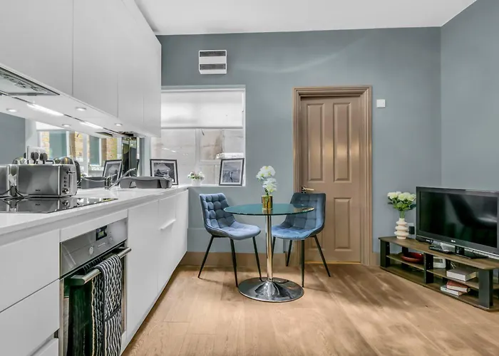 Mysquare One Bed Lower Floor Flat Near Oxford Street