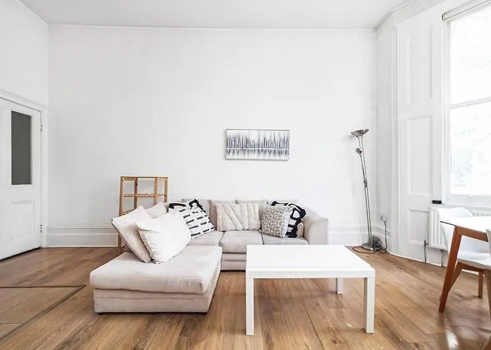 Incredible Location In Central London - 2Bed