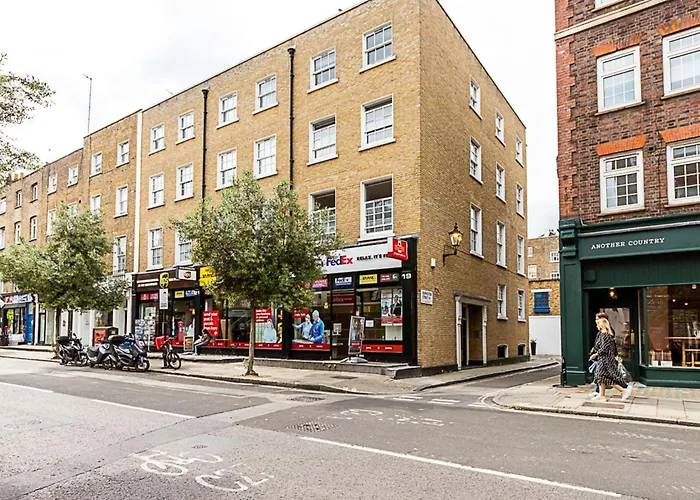 Elegant And Cosy Family Apartment In Marylebone