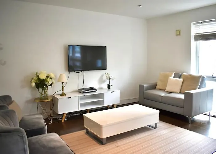 2 Bed Apartment In Southwark
