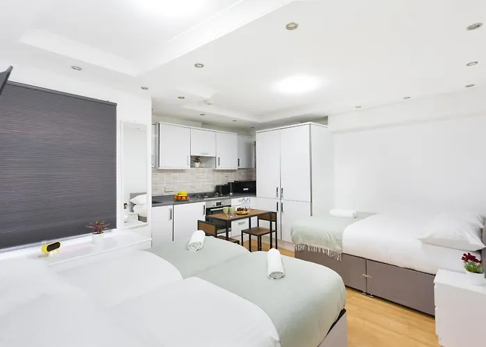 Studio9 Rooms - Next To Emirates Stadium - Budget Rooms With Shared Bathroom