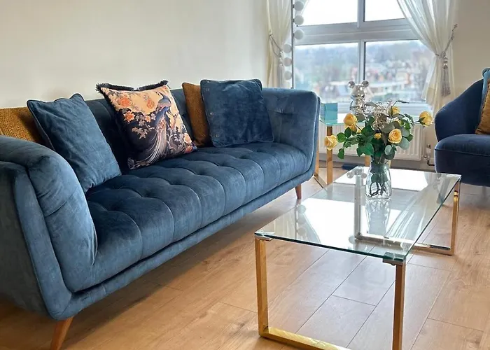 Barnes Flat, 2Bed 2Bath, Parking, Breakfast