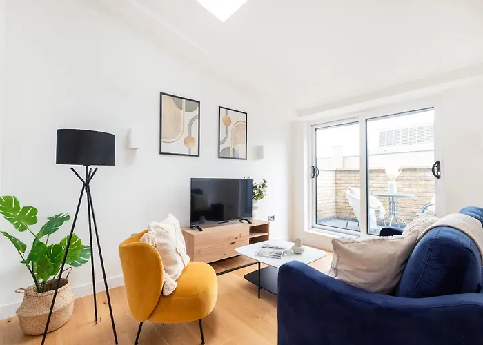 Bnbnova - Fitzrovia & Soho - 2Br With Balcony