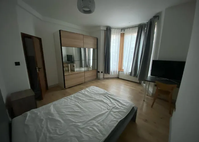 Lovely Spacious 2 Bed Apartment