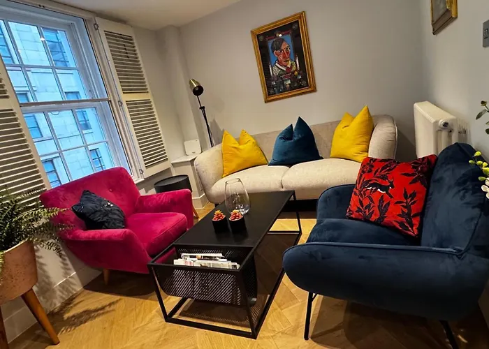 Chic Central London Apart In Soho Mayfair