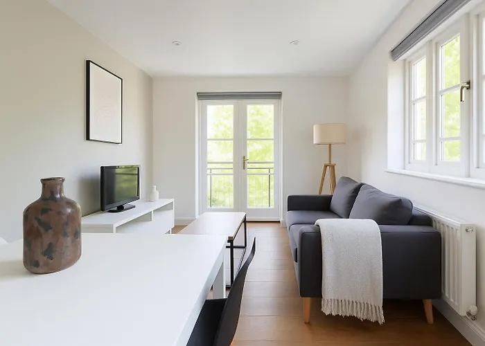 West Brompton Elegant Flat