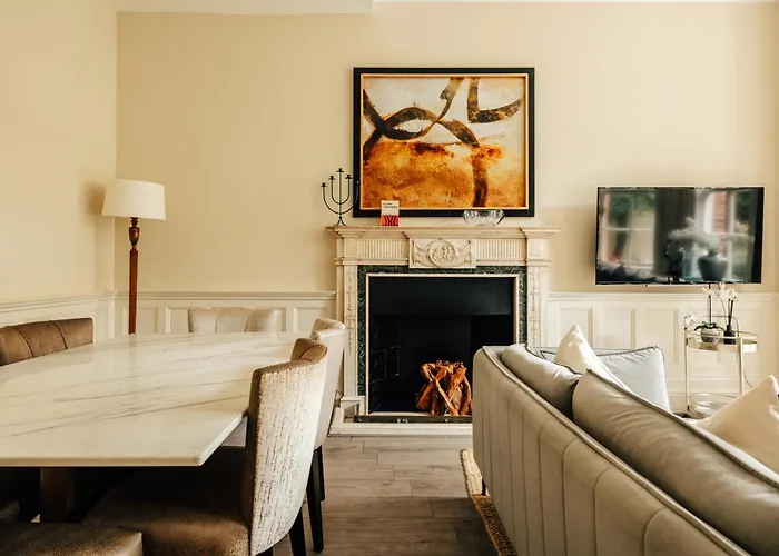 The Egerton - Luxury Apartments