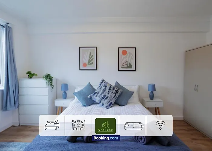 2 Bedroom Apartment By Arhouse Apartments Short Lets & Serviced Accommodation Highbury With Free Wifi