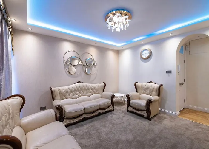 Chic London Apartment In Brown Hart Gardens