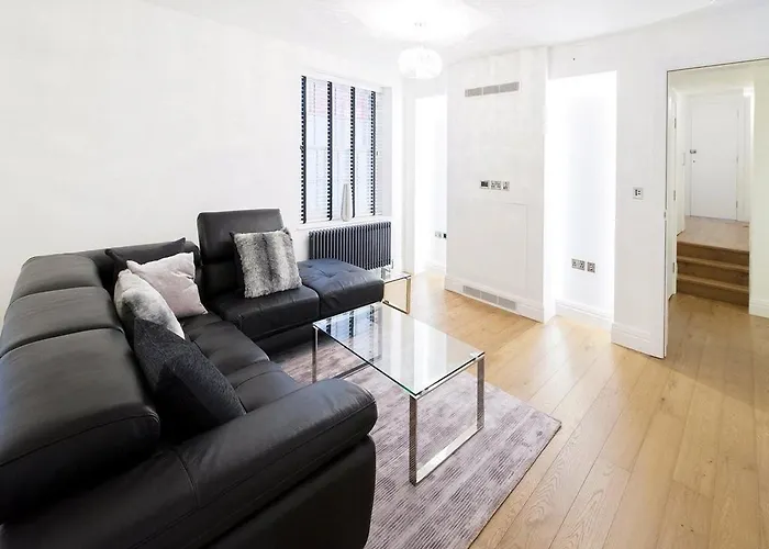 Piccadilly Circus Apartments