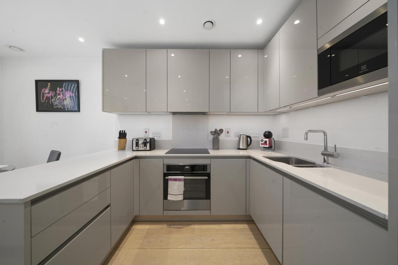 Stylish Near Central Free Wifi Leilighet