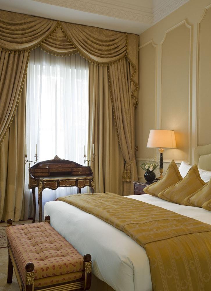 Bentley Hotel London