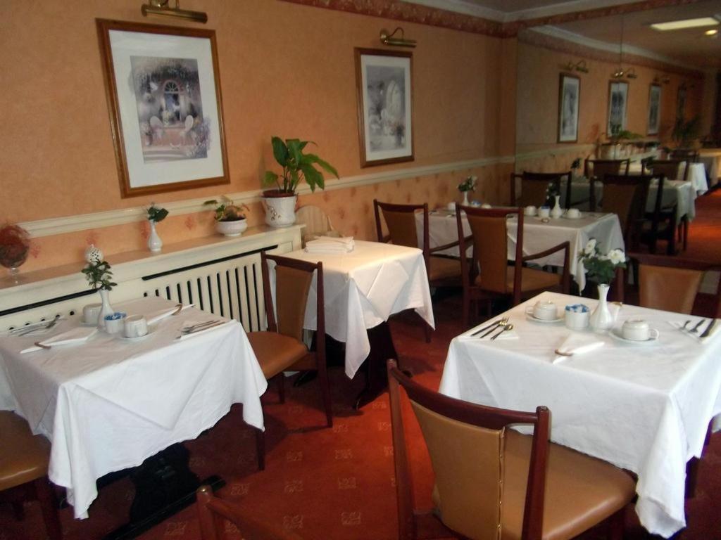 Hotell Maranton House 3*