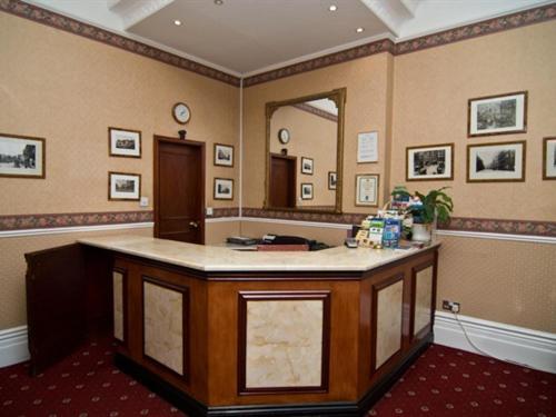 Maranton House Hotell 3*