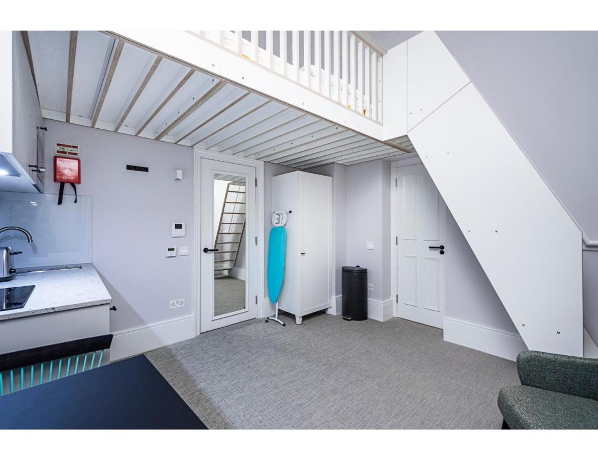 Trendy Studios, Primrose Hill - Sk * London