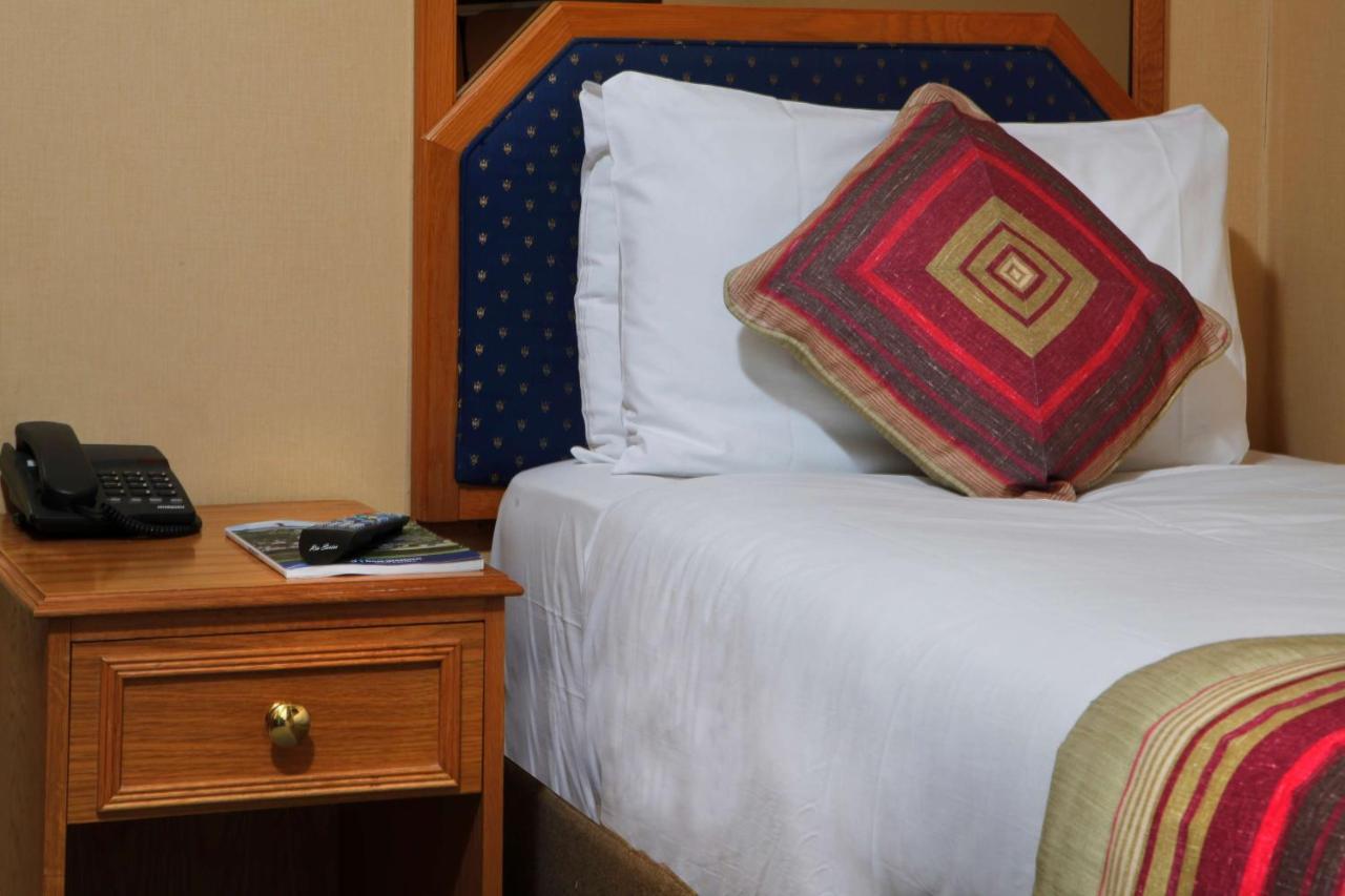 Western Burns Kensington Hotell 3*