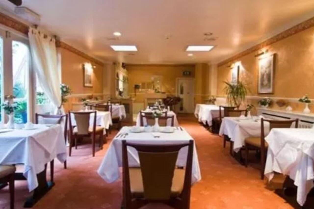 Hotell Maranton House 3*