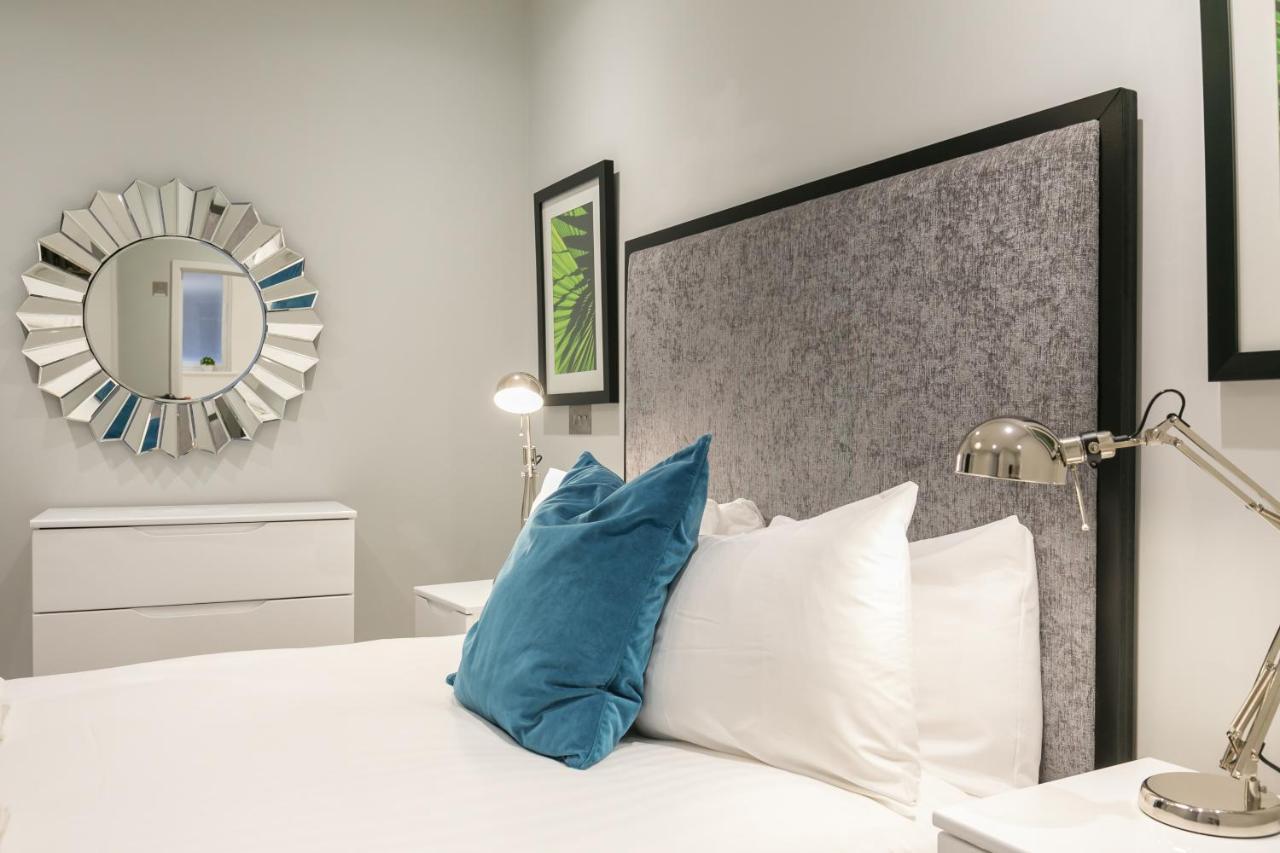 Urban Chic - Wellington Apartment London