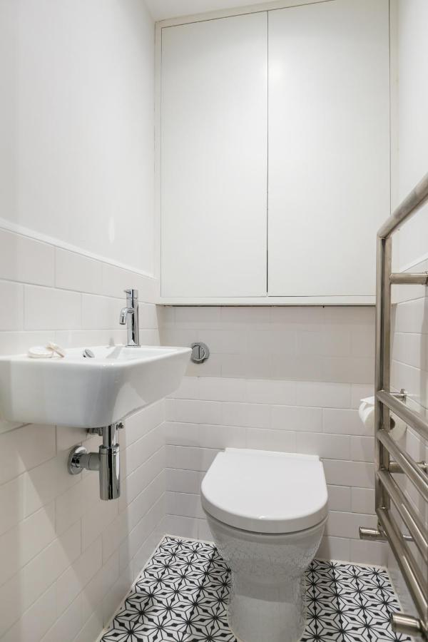 Urban Chic - Wellington Apartment London
