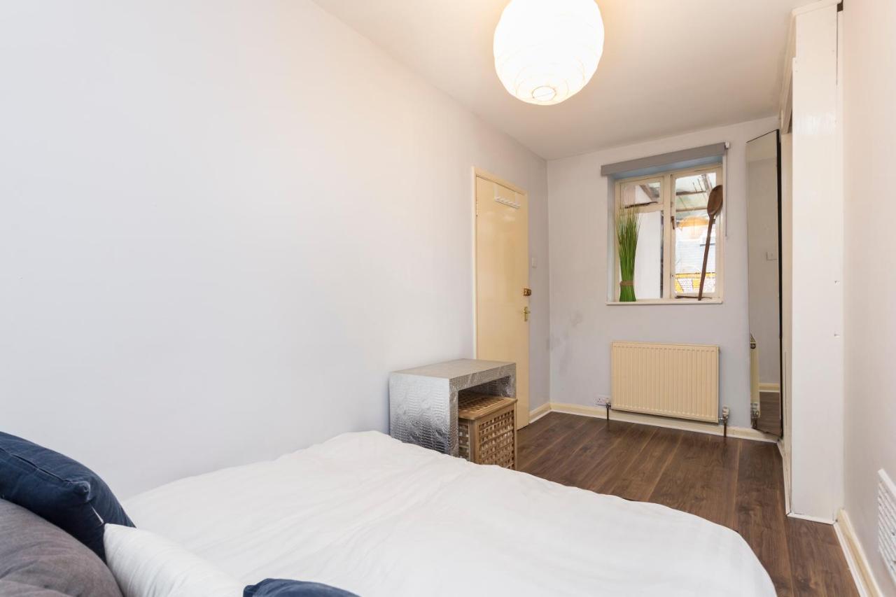 Modernised 1 And 2 Bedrooms Option Terrace And Balcony High Street Apartment *