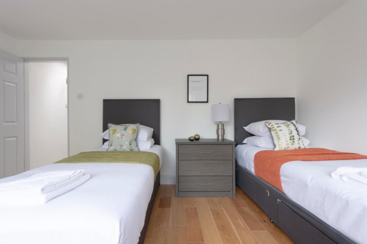 Trendy Tufnell Park Townhouse Apartment