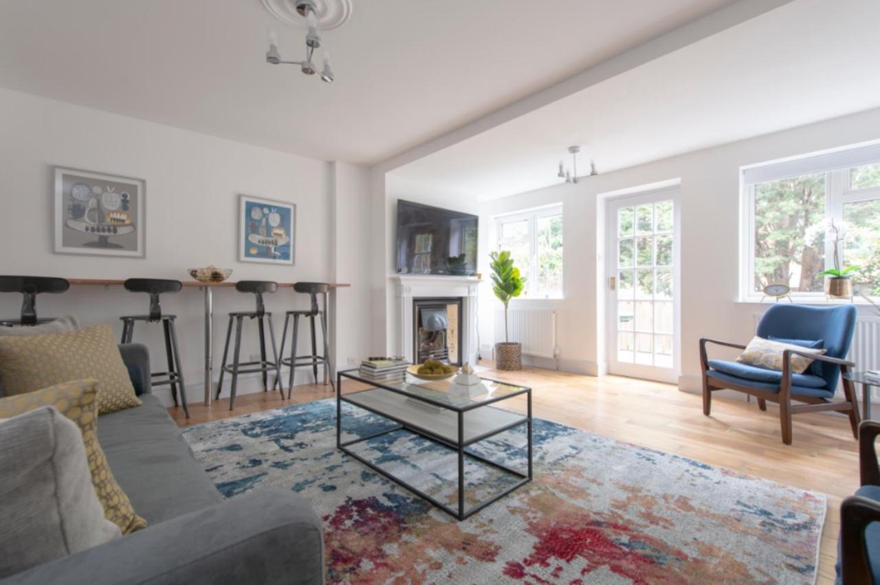 Trendy Tufnell Park Townhouse Apartment *