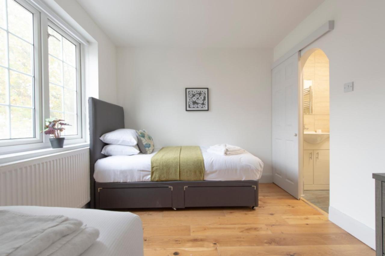 Trendy Tufnell Park Townhouse Apartment *