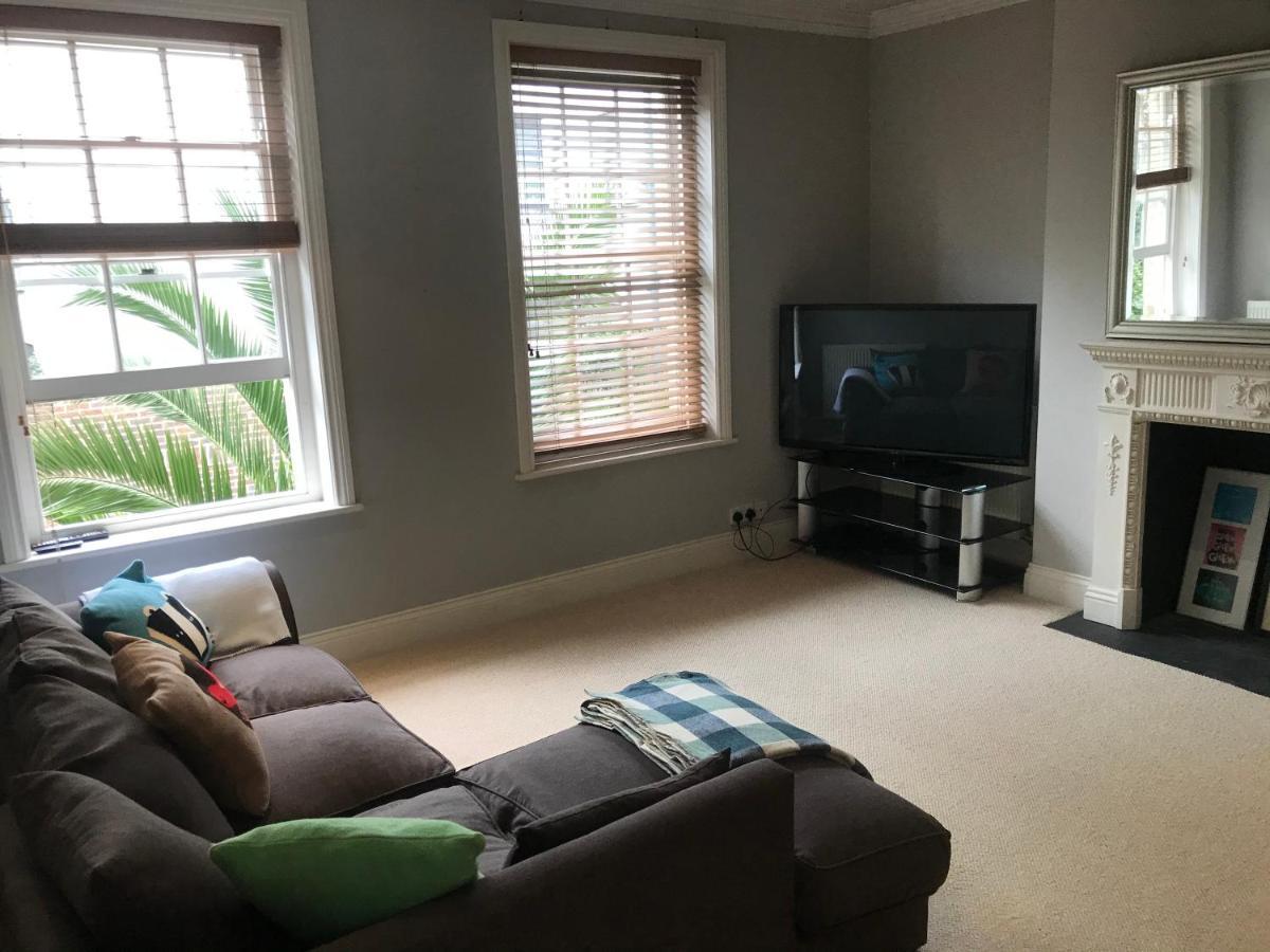 Luxury Central 3 Bedroom Family House Feriehus