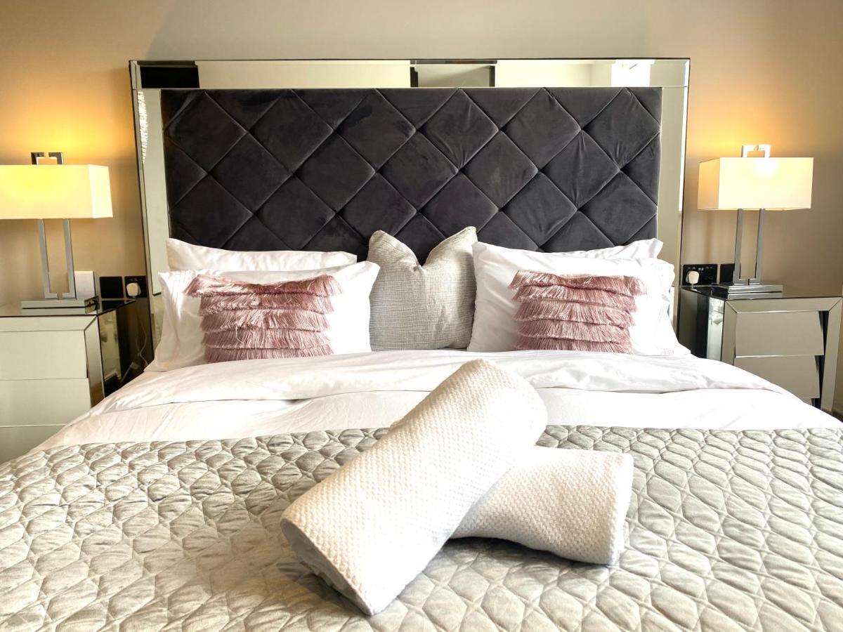 Luxury Penthouse Hoxton Apartment