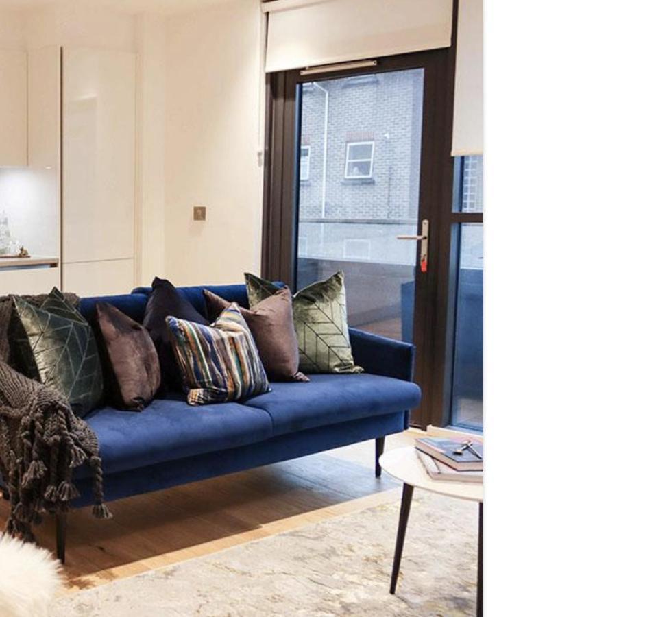 Contemporary Apartments, Wembley - Sk * London