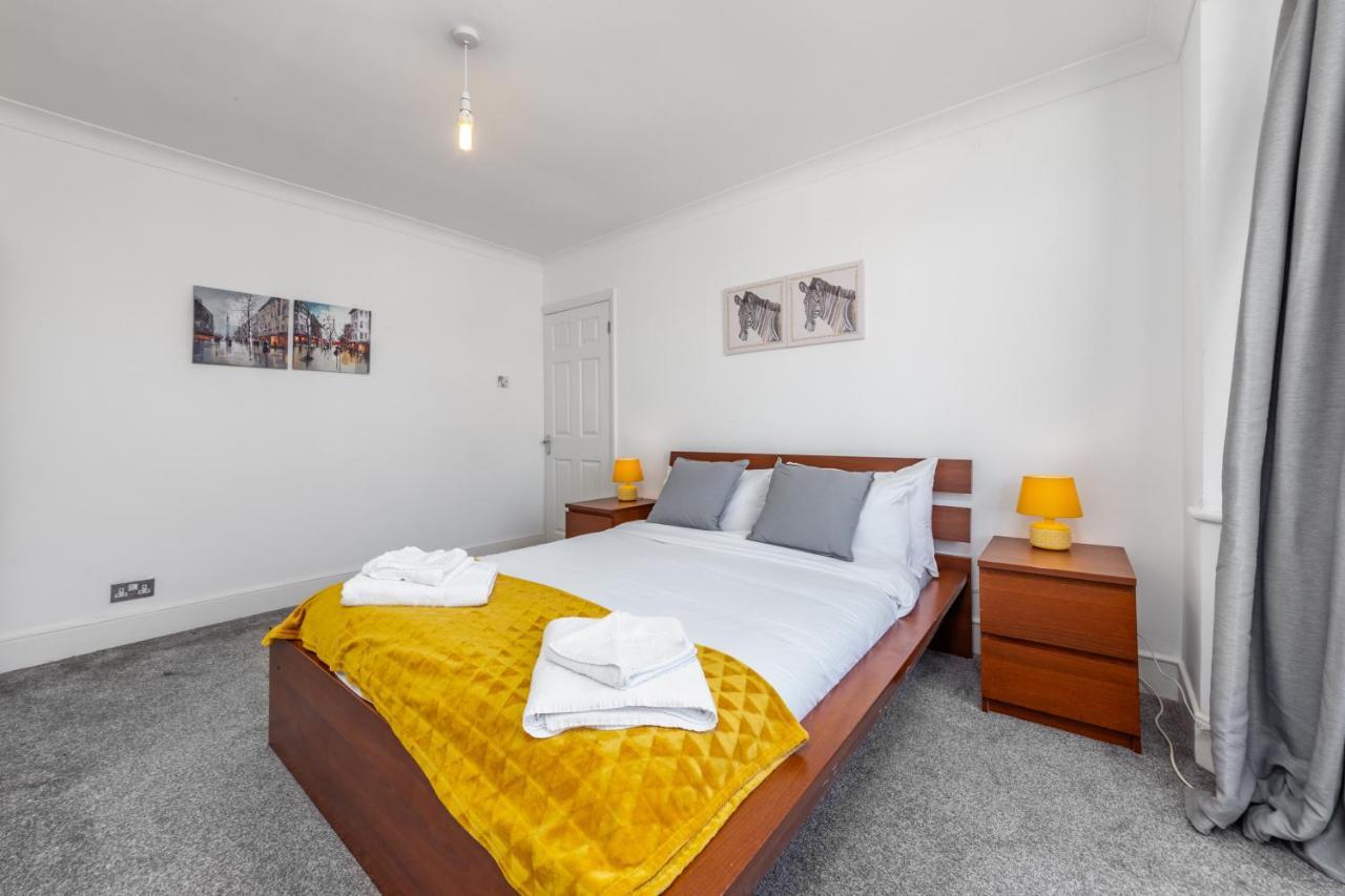 Flourish - The Avenue - Tottenham Apartment London