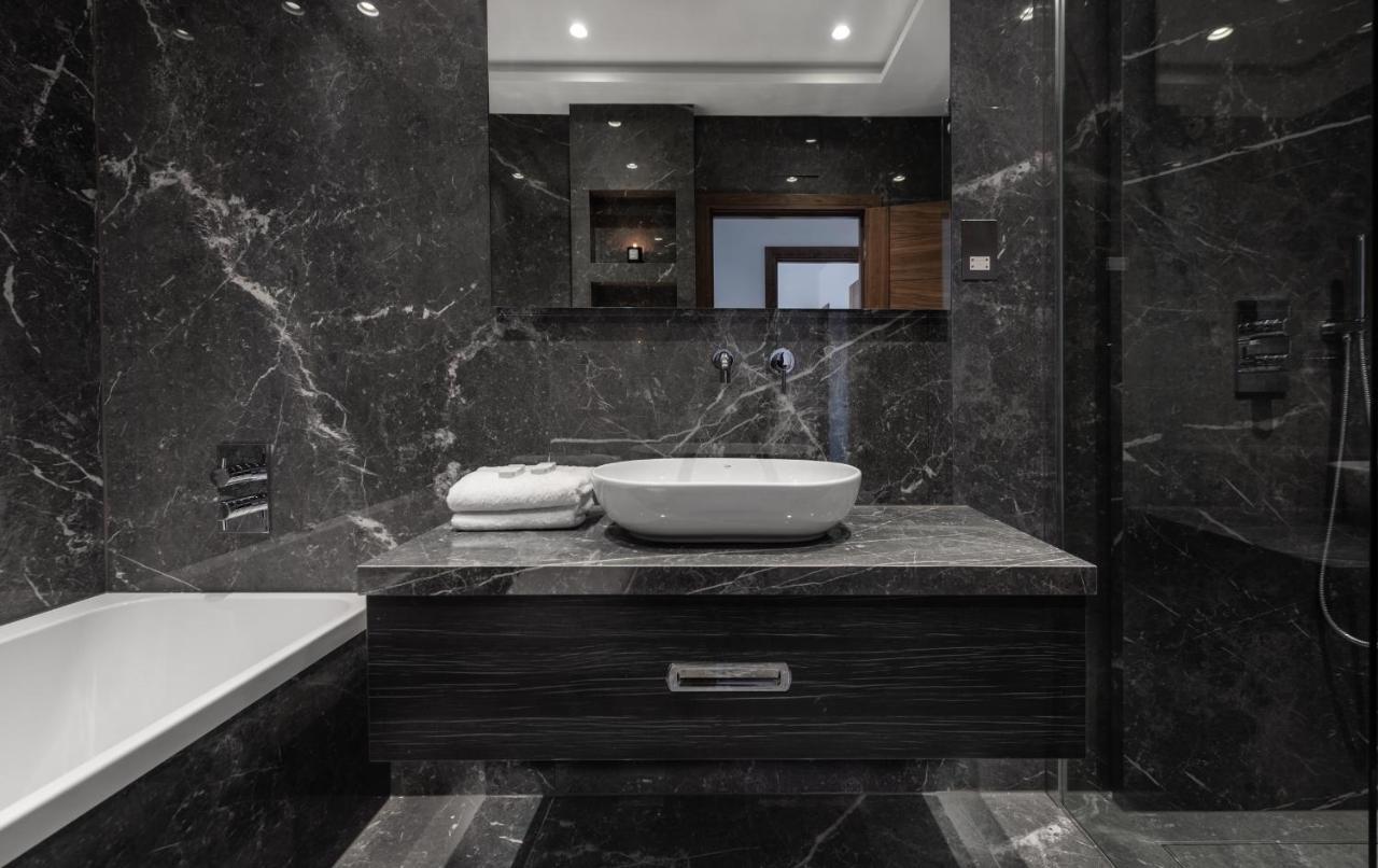 Hux Hotel, Kensington