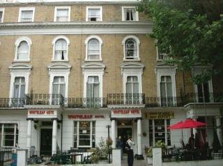 Whiteleaf Hotel 2*