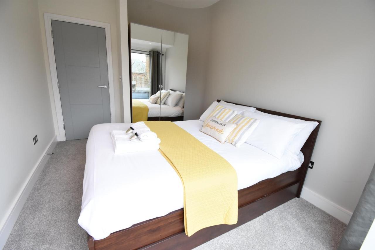 Northside Ealing Apartment