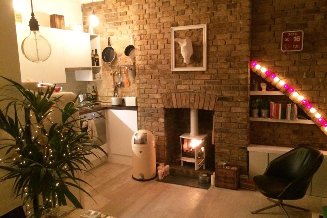 Leilighet Beautiful Canalside 1-bedroom Flat With Terrace London