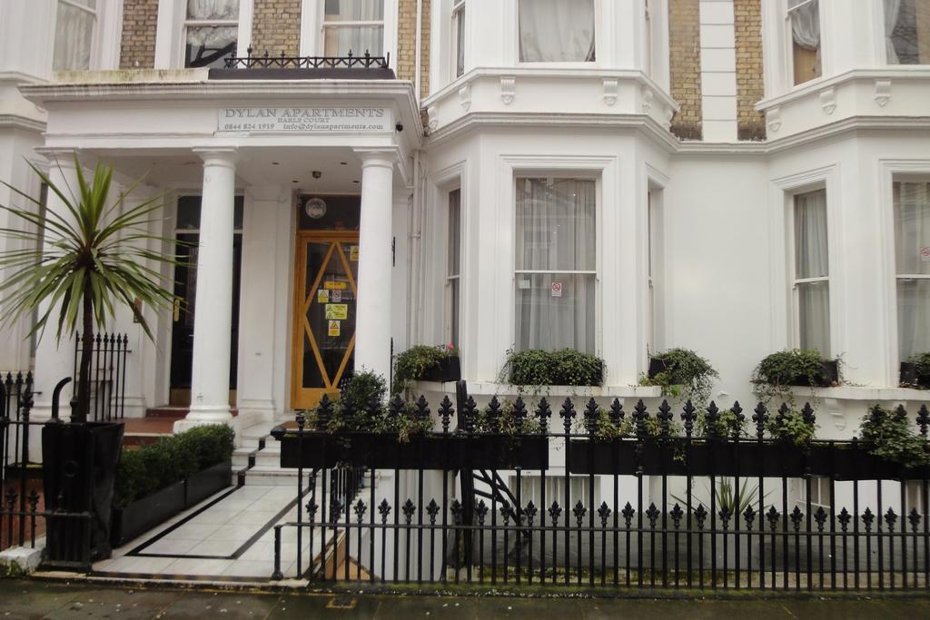 Dylan Earls Court *