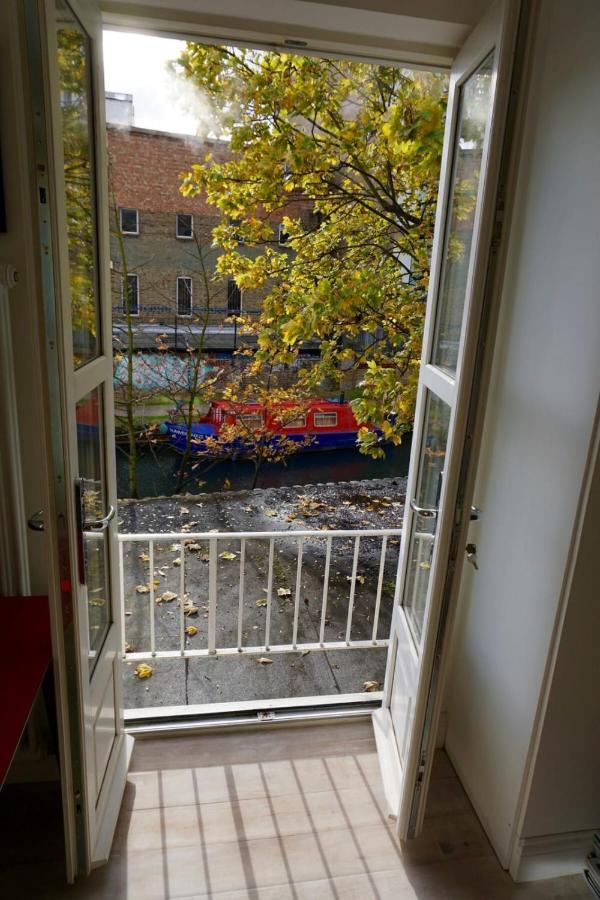 Leilighet Beautiful Canalside 1-bedroom Flat With Terrace *