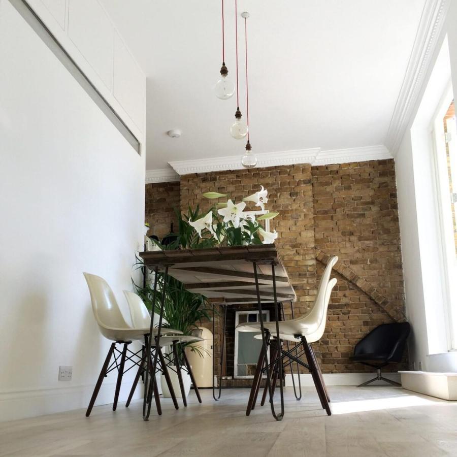 Beautiful Canalside 1-bedroom Flat With Terrace Leilighet *