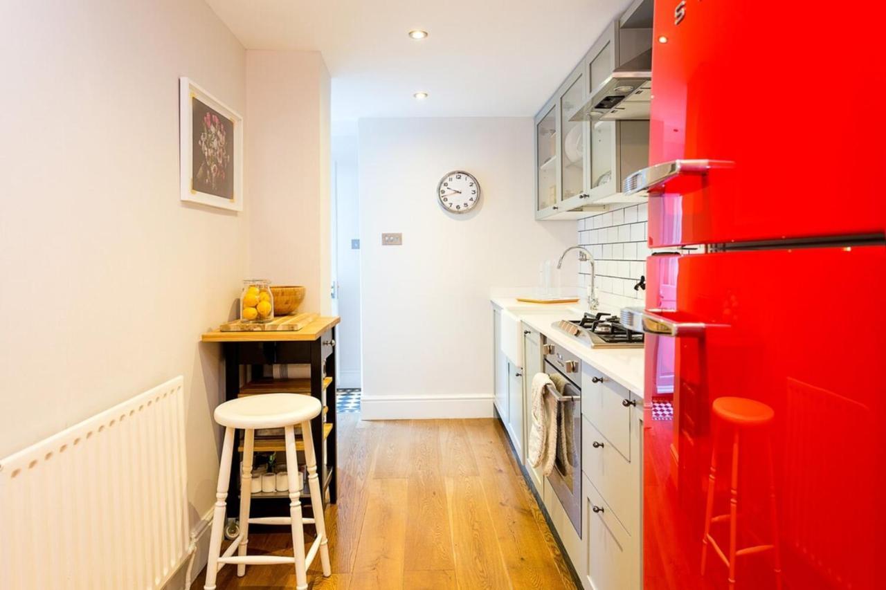 Beautifully Styled Modern With Garden * London